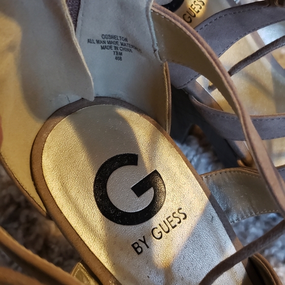 GUESS heels - Picture 3 of 3